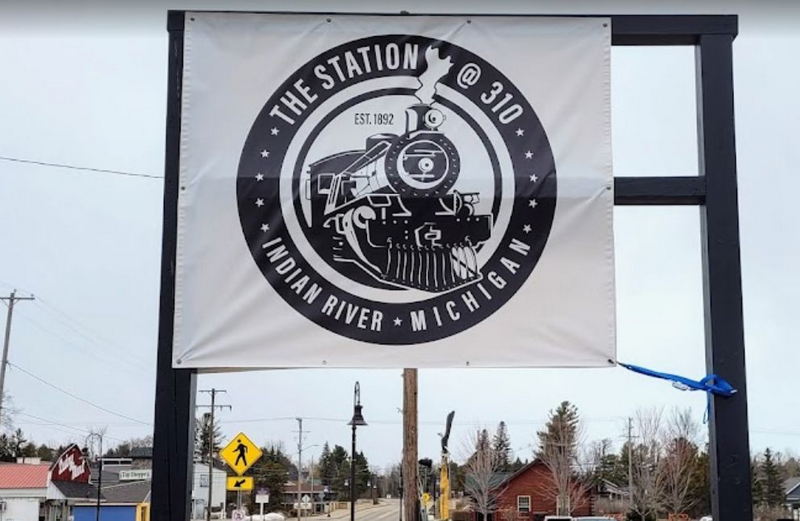 The Station @ 310 (Of Cabbages and Kings Gift Shop) - Web Listing (newer photo)